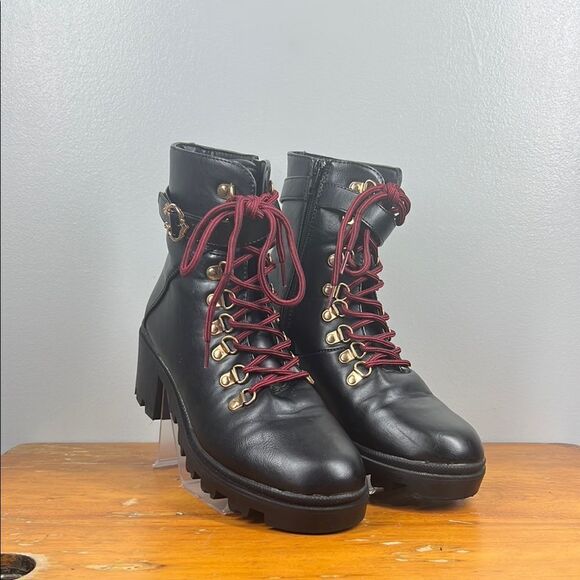 Wonder Black Leather Ankle Boots with Red Laces - Picture 1 of 8